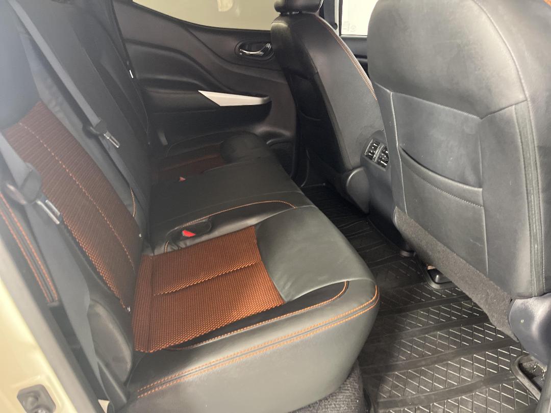 Photo '20' of Nissan Navara