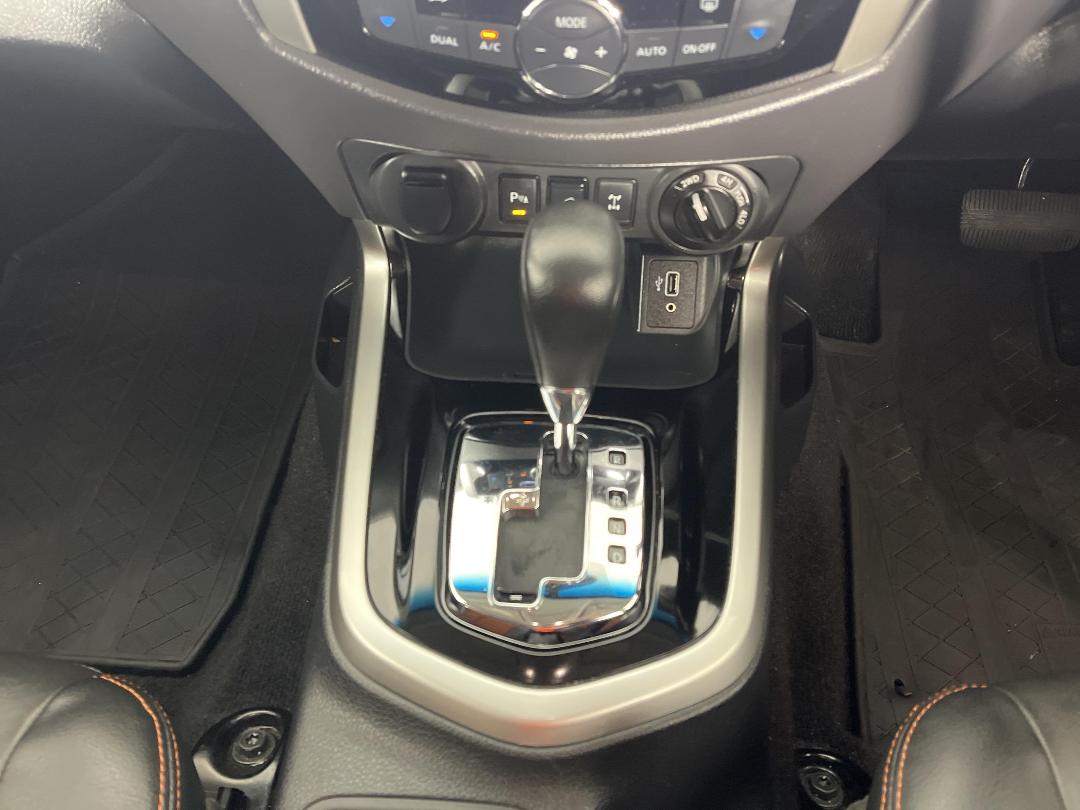 Photo '18' of Nissan Navara