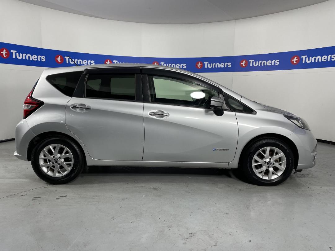 Photo '23' of Nissan Note Photo '23' of Nissan Note