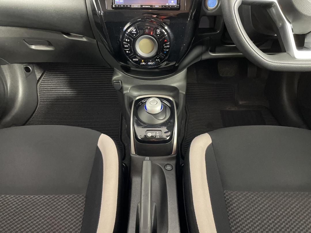 Photo '18' of Nissan Note Photo '18' of Nissan Note