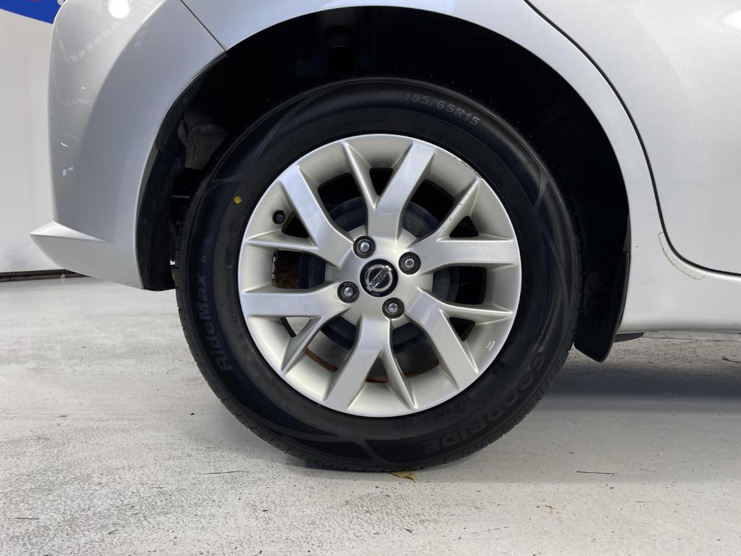 Photo '12' of Nissan Note Photo '12' of Nissan Note