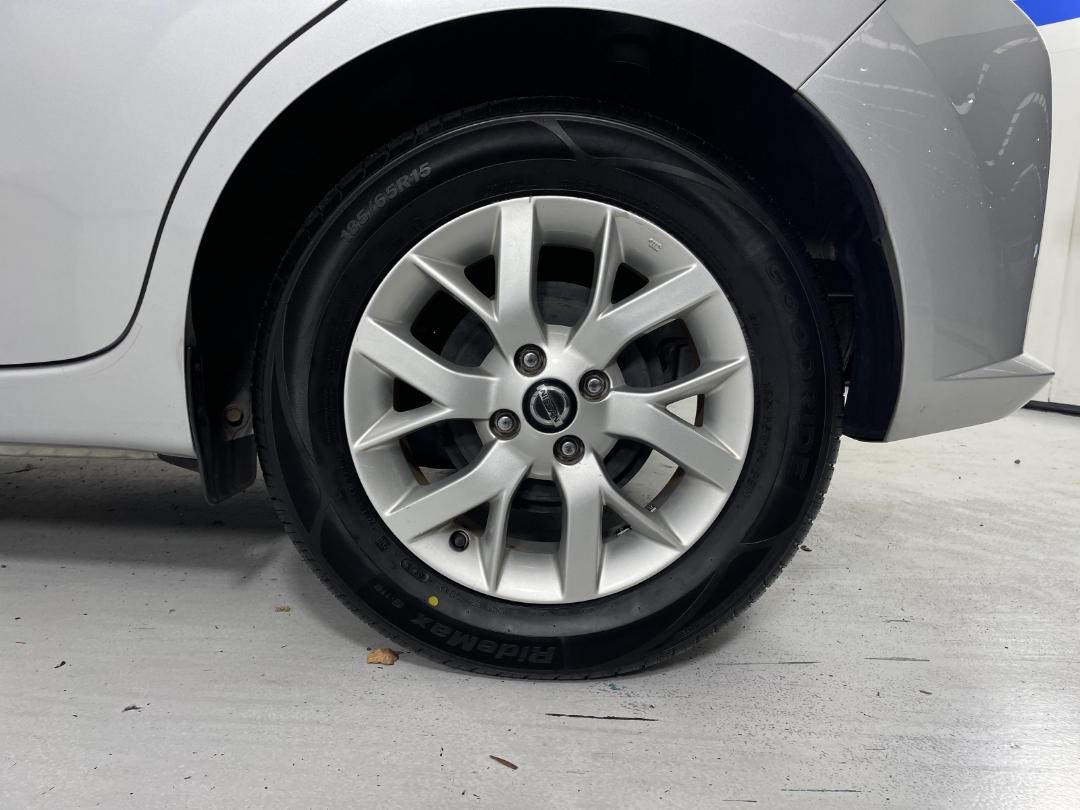 Photo '11' of Nissan Note Photo '11' of Nissan Note