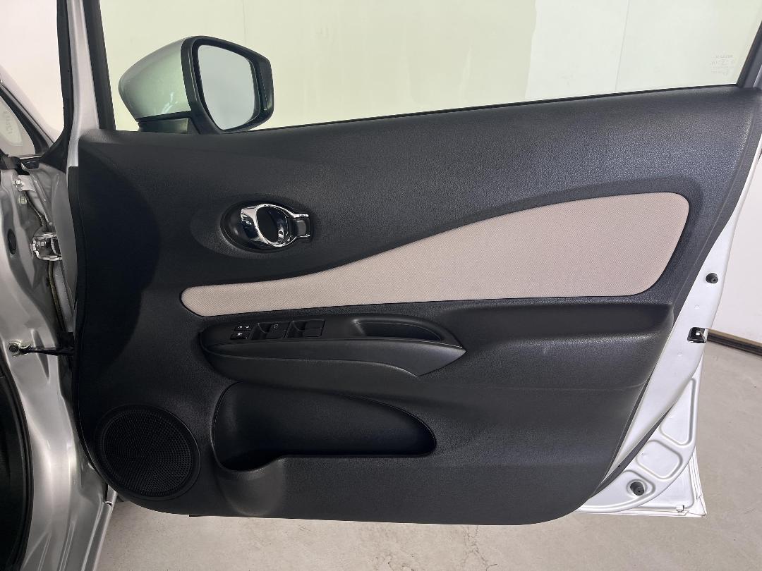 Photo '15' of Nissan Note