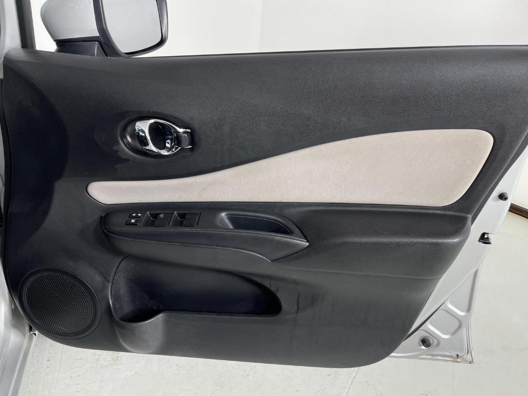 Photo '15' of Nissan Note Photo '15' of Nissan Note