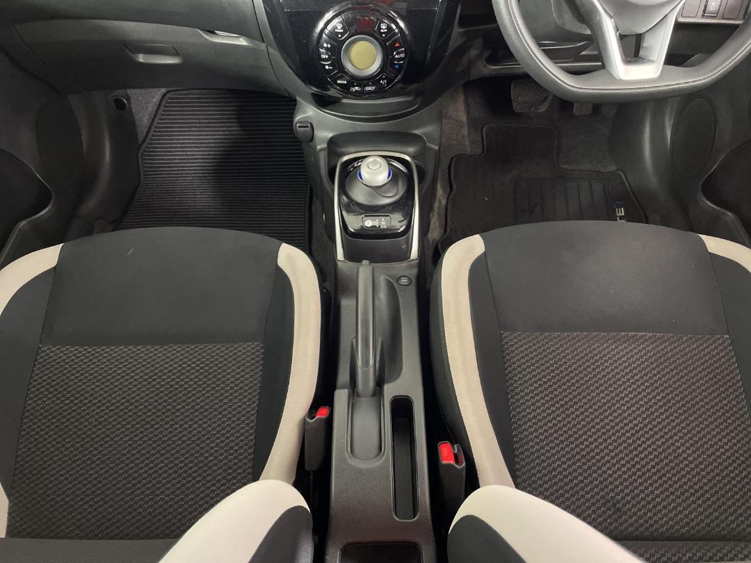 Photo '18' of Nissan Note Photo '18' of Nissan Note