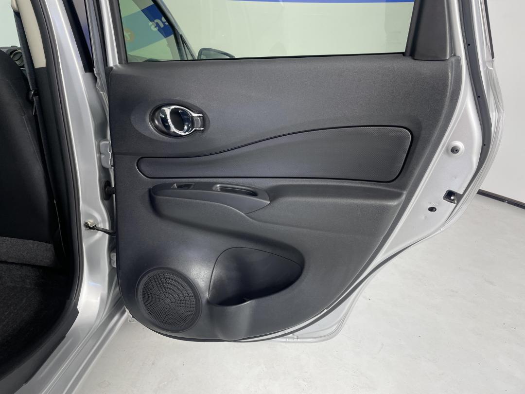 Photo '19' of Nissan Note Photo '19' of Nissan Note