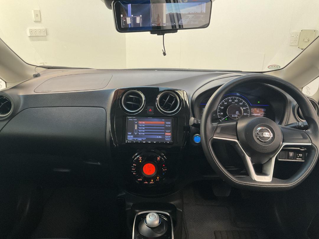 Photo '17' of Nissan Note Photo '17' of Nissan Note