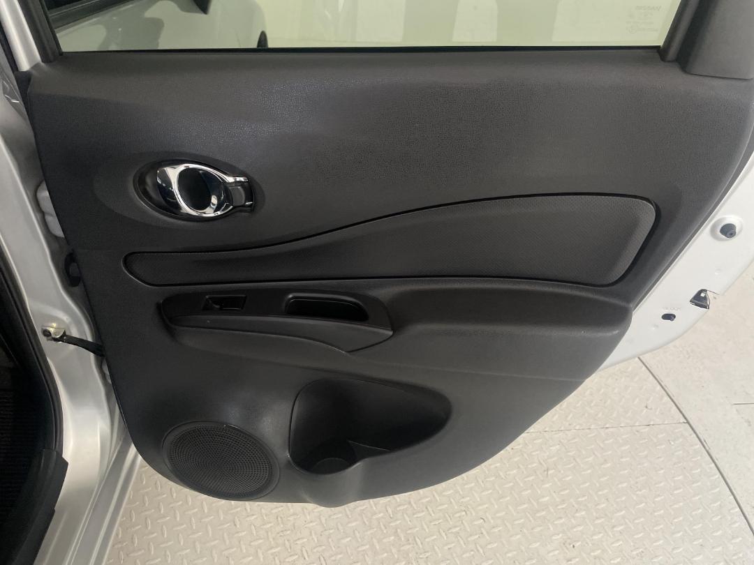 Photo '19' of Nissan Note Photo '19' of Nissan Note