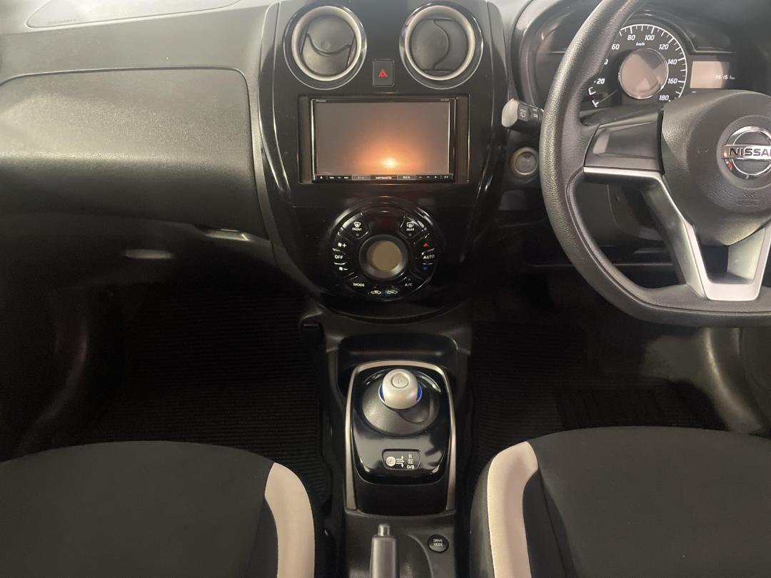 Photo '18' of Nissan Note Photo '18' of Nissan Note