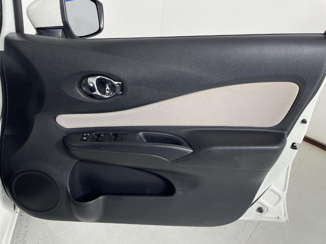 Photo '15' of Nissan Note Photo '15' of Nissan Note