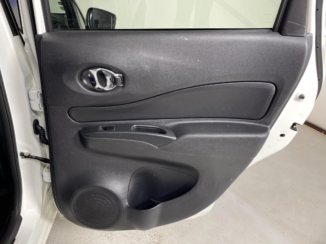 Photo '19' of Nissan Note Photo '19' of Nissan Note