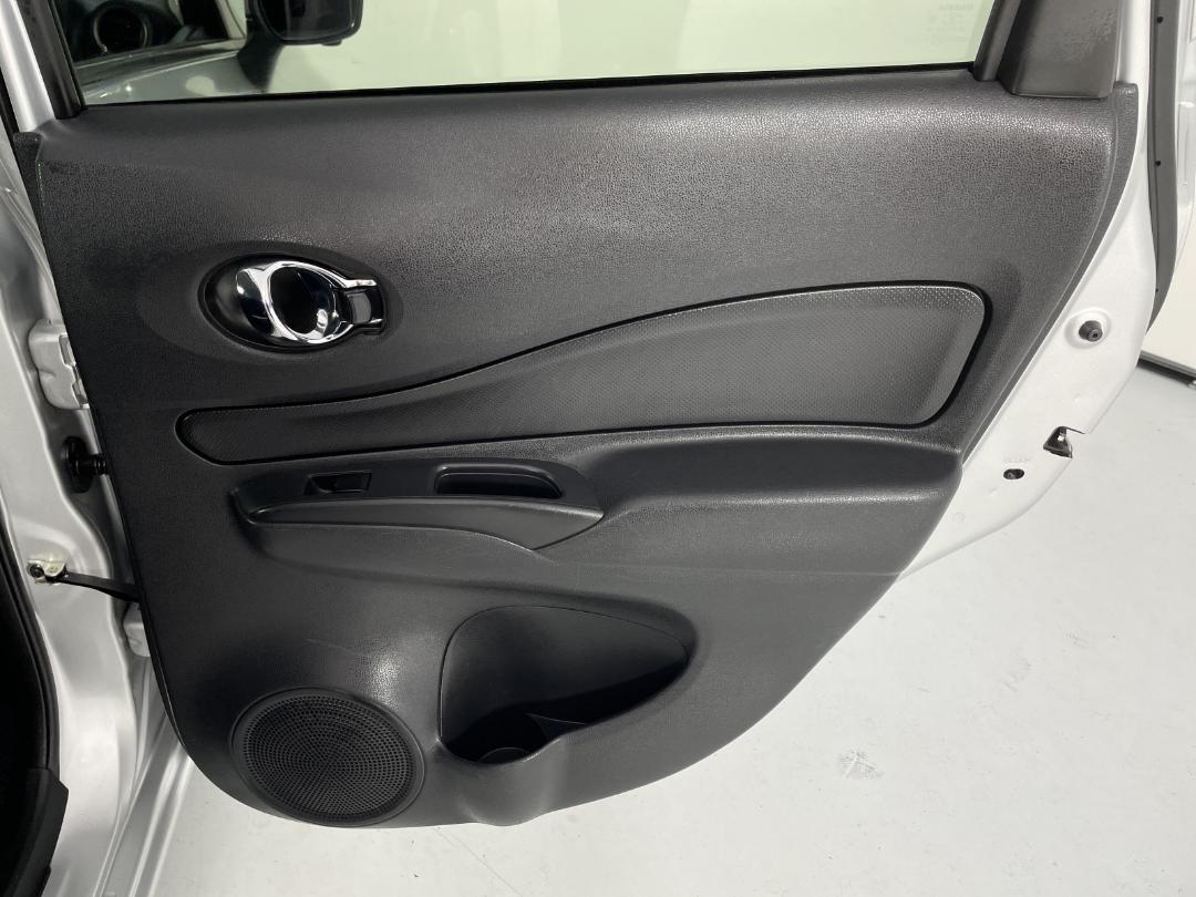 Photo '19' of Nissan Note Photo '19' of Nissan Note