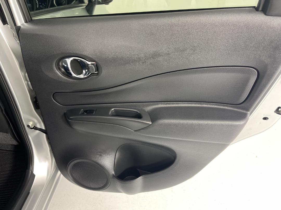 Photo '19' of Nissan Note Photo '19' of Nissan Note