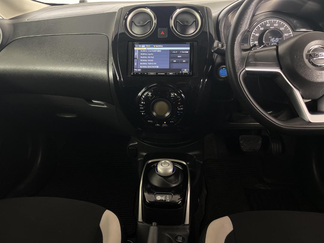 Photo '18' of Nissan Note Photo '18' of Nissan Note