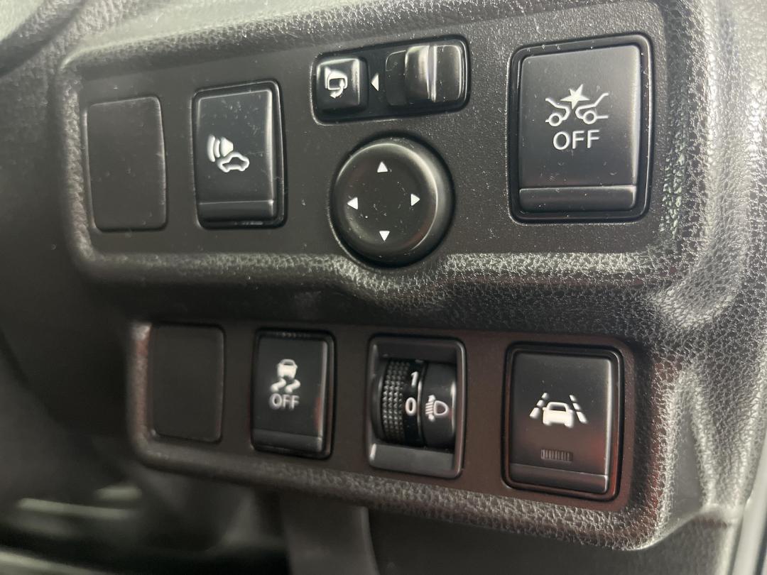 Photo '24' of Nissan Note Photo '24' of Nissan Note