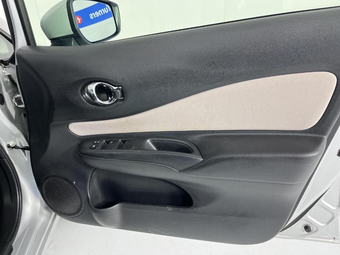 Photo '15' of Nissan Note Photo '15' of Nissan Note