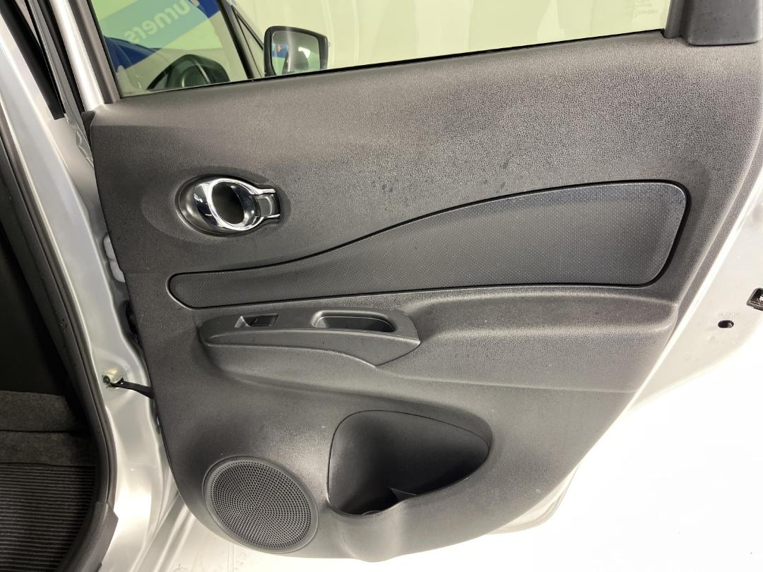 Photo '19' of Nissan Note Photo '19' of Nissan Note