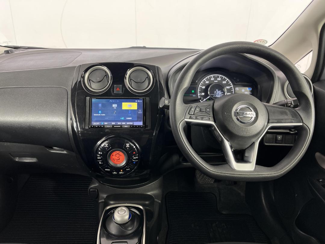 Photo '17' of Nissan Note Photo '17' of Nissan Note