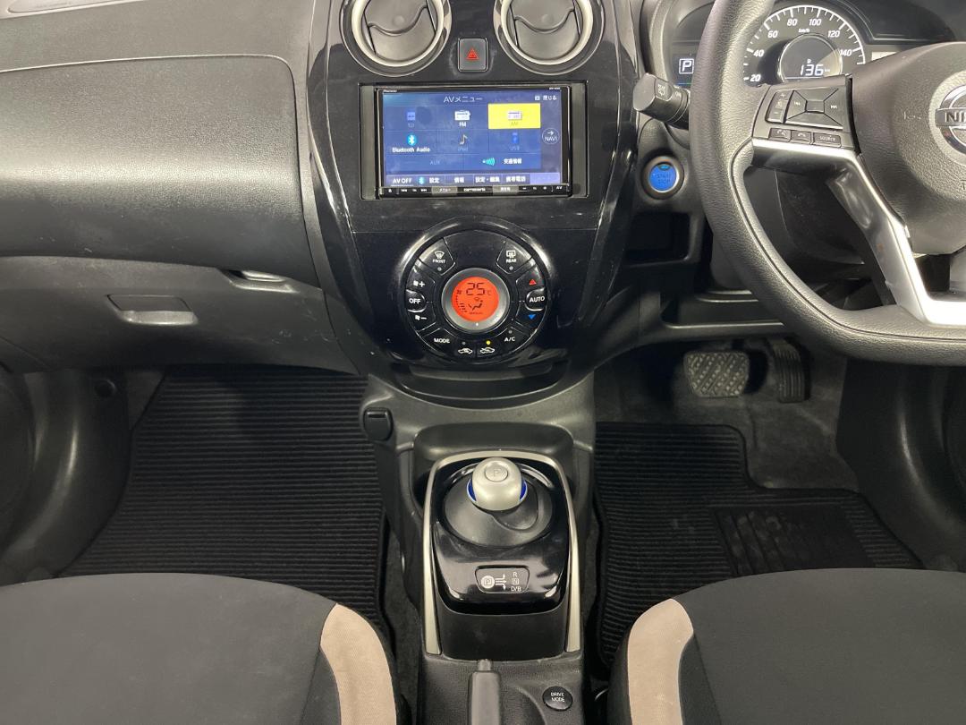 Photo '18' of Nissan Note Photo '18' of Nissan Note