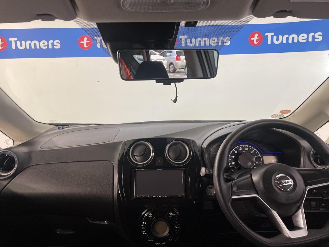 Photo '17' of Nissan Note Photo '17' of Nissan Note