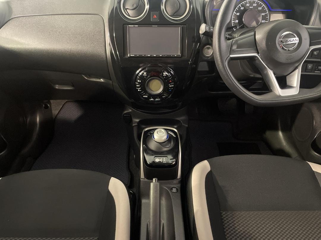 Photo '18' of Nissan Note Photo '18' of Nissan Note