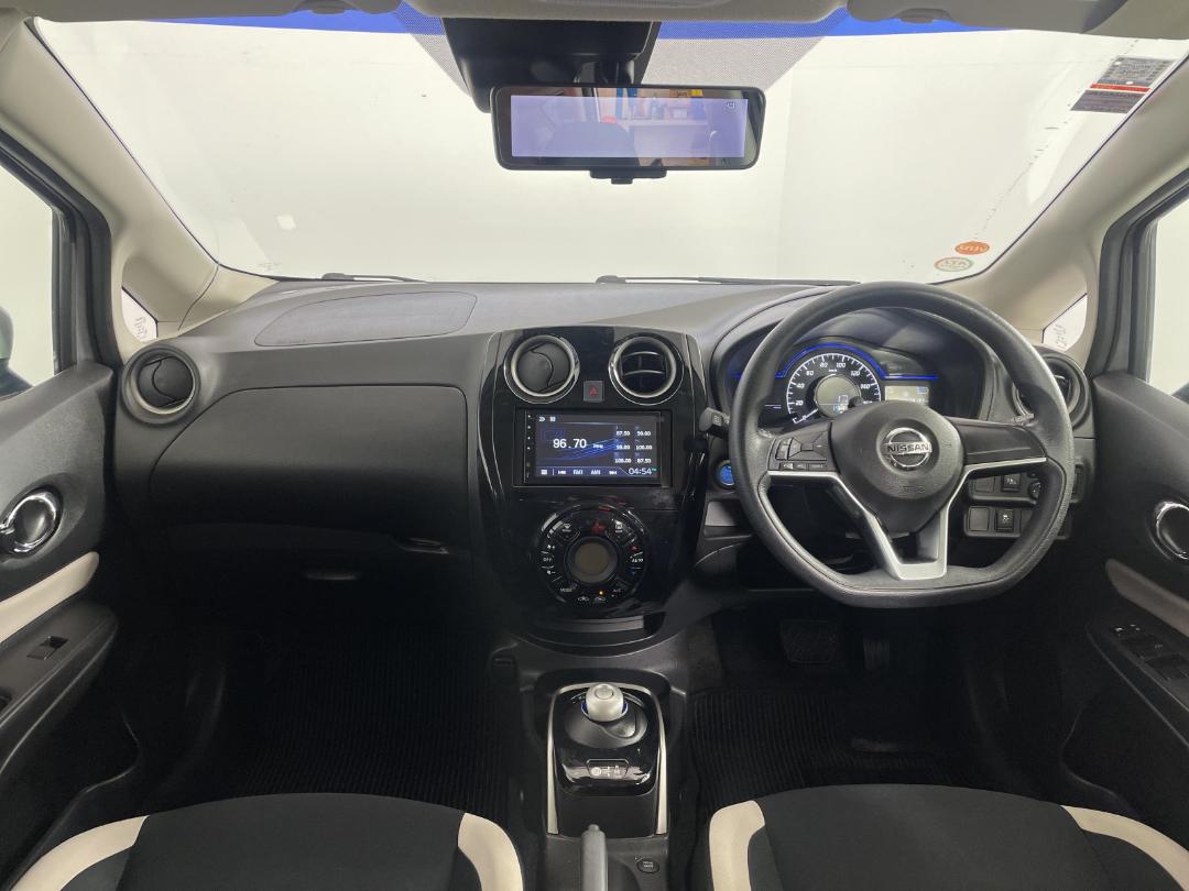 Photo '17' of Nissan Note Photo '17' of Nissan Note