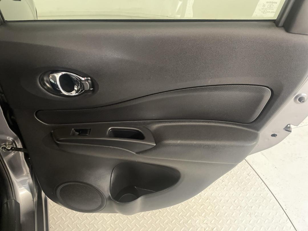 Photo '19' of Nissan Note Photo '19' of Nissan Note