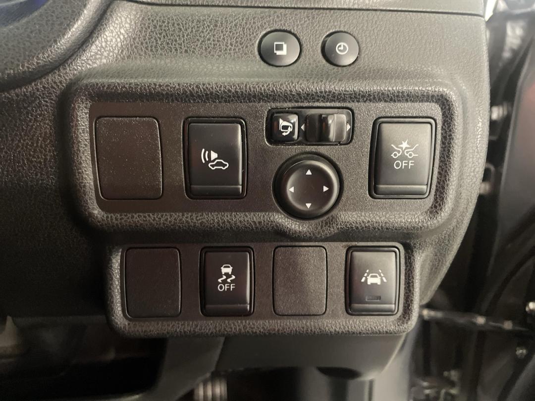 Photo '24' of Nissan Note Photo '24' of Nissan Note