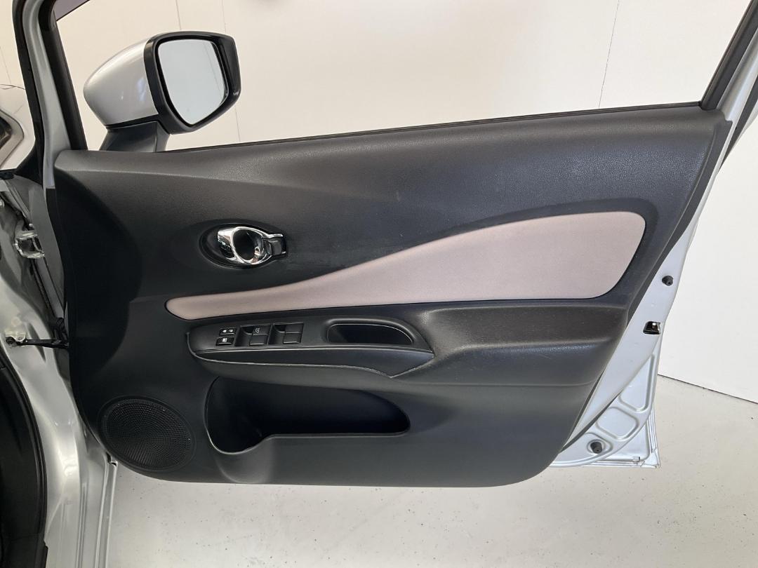 Photo '15' of Nissan Note Photo '15' of Nissan Note