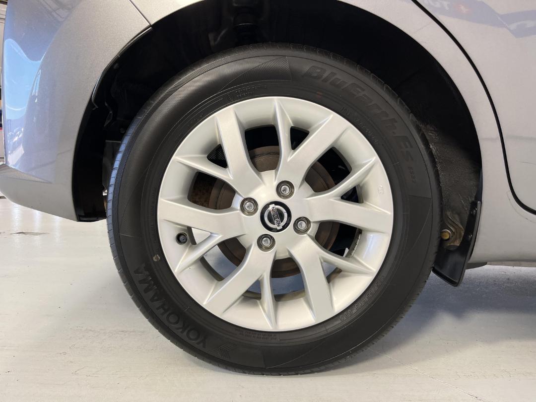 Photo '12' of Nissan Note Photo '12' of Nissan Note