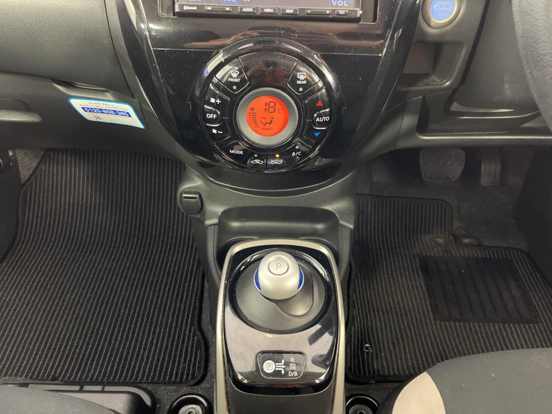 Photo '18' of Nissan Note Photo '18' of Nissan Note