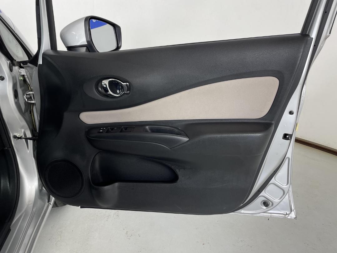 Photo '15' of Nissan Note Photo '15' of Nissan Note