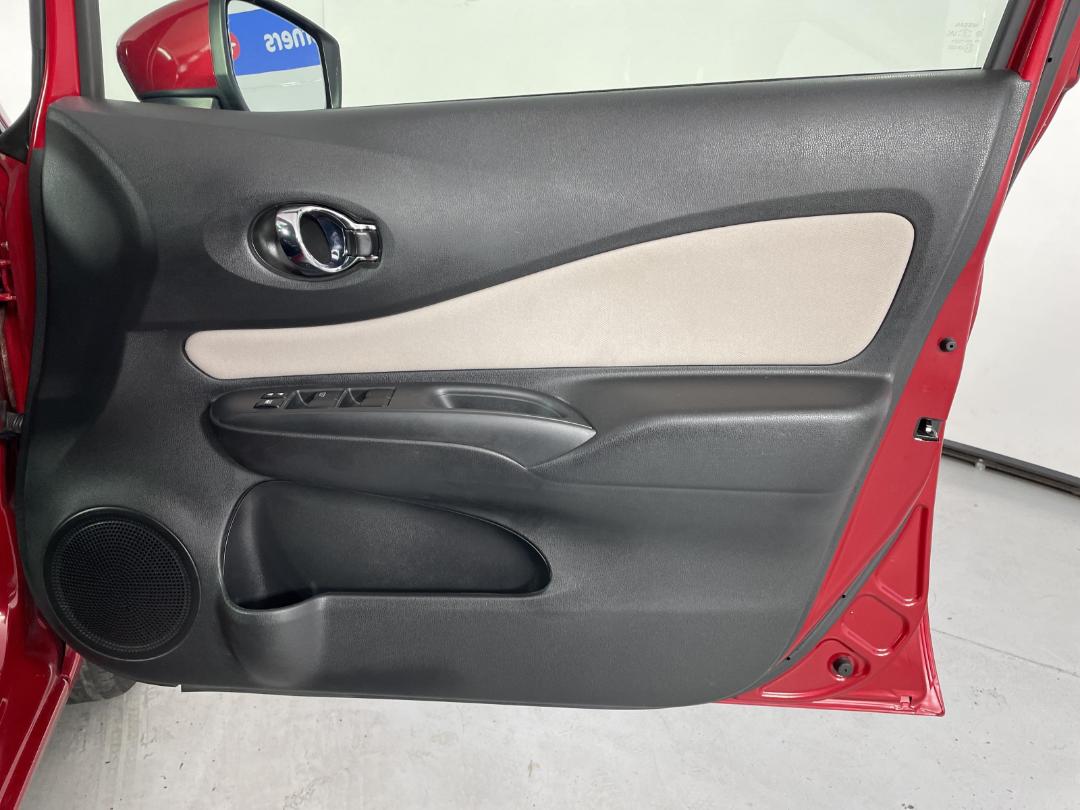 Photo '15' of Nissan Note Photo '15' of Nissan Note