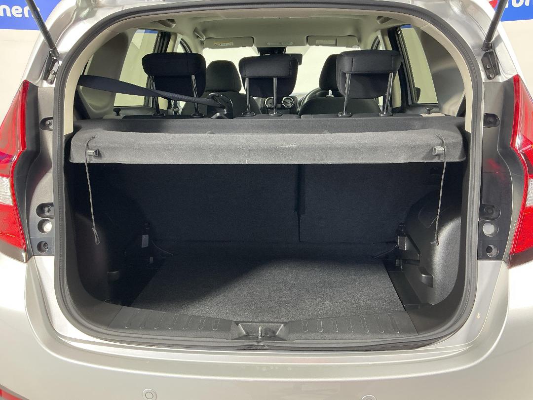 Photo '14' of Nissan Note