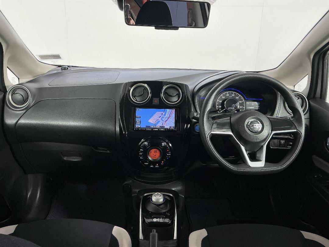 Photo '17' of Nissan Note