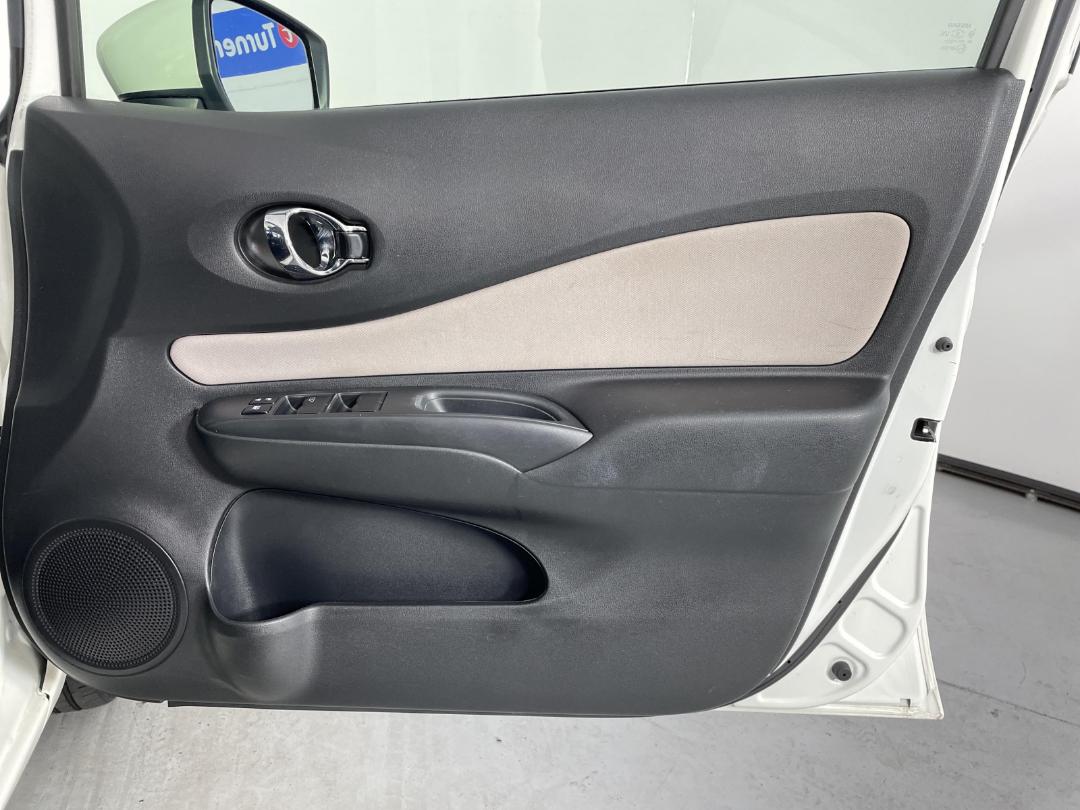 Photo '15' of Nissan Note