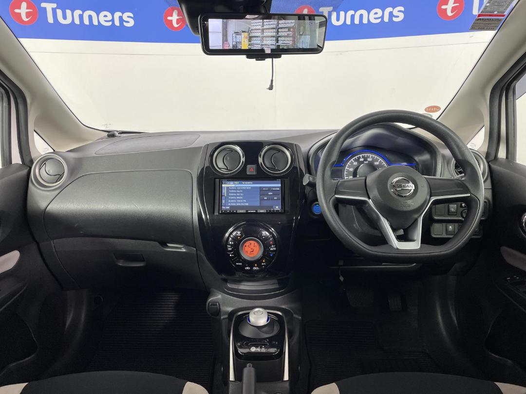 Photo '17' of Nissan Note