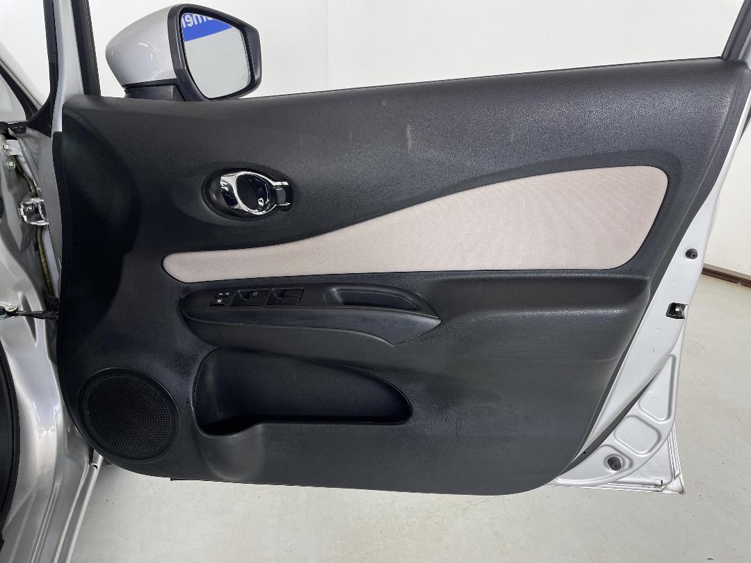 Photo '15' of Nissan Note