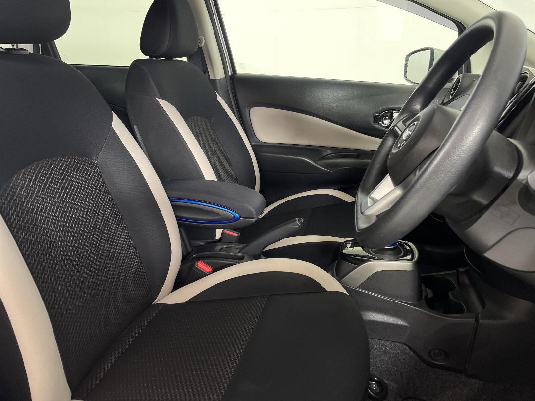 Photo '16' of Nissan Note