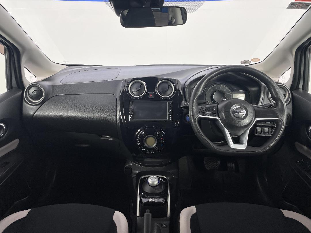 Photo '17' of Nissan Note