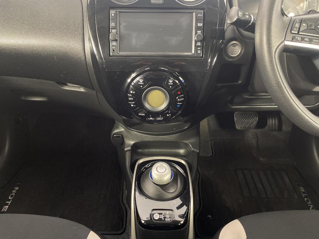 Photo '18' of Nissan Note