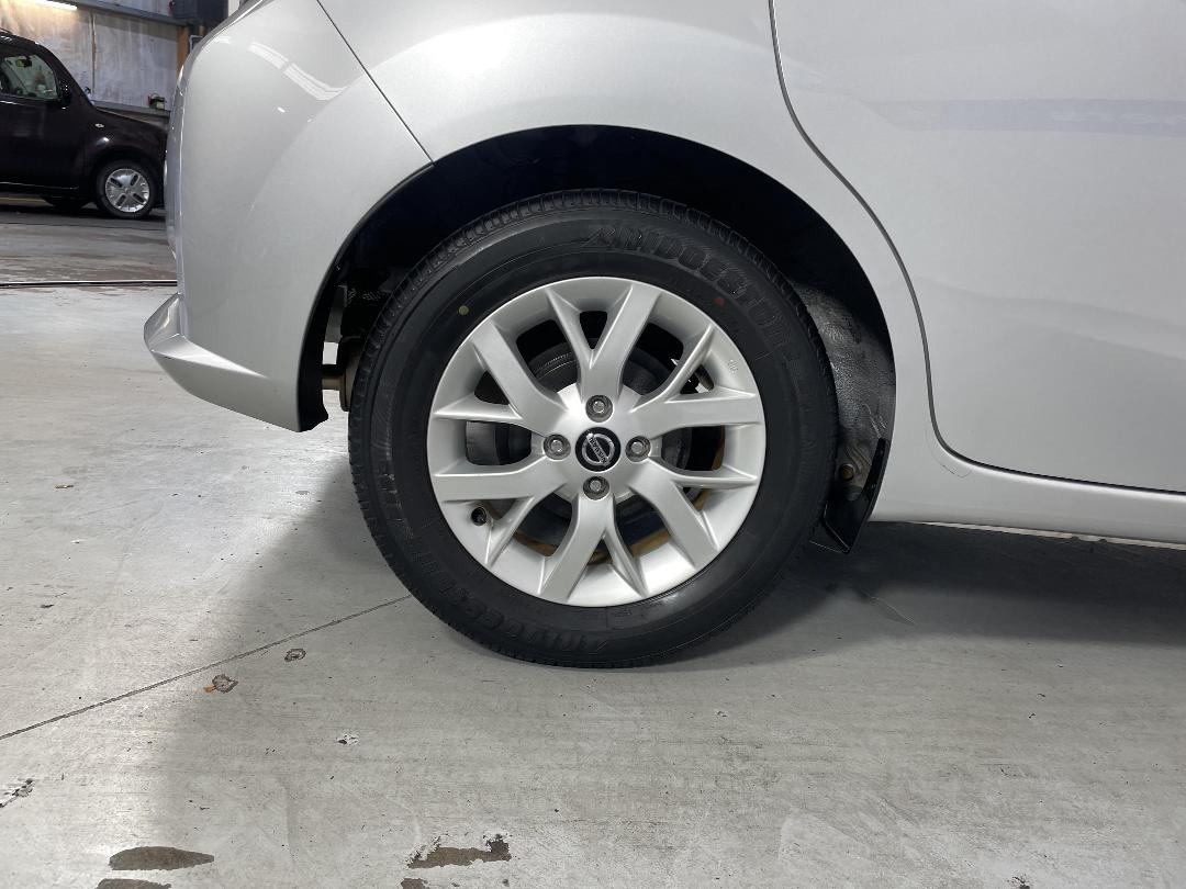 Photo '12' of Nissan Note Photo '12' of Nissan Note