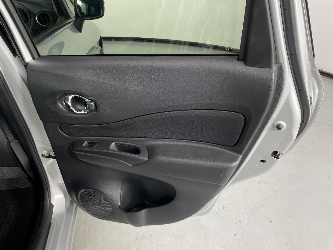 Photo '19' of Nissan Note Photo '19' of Nissan Note