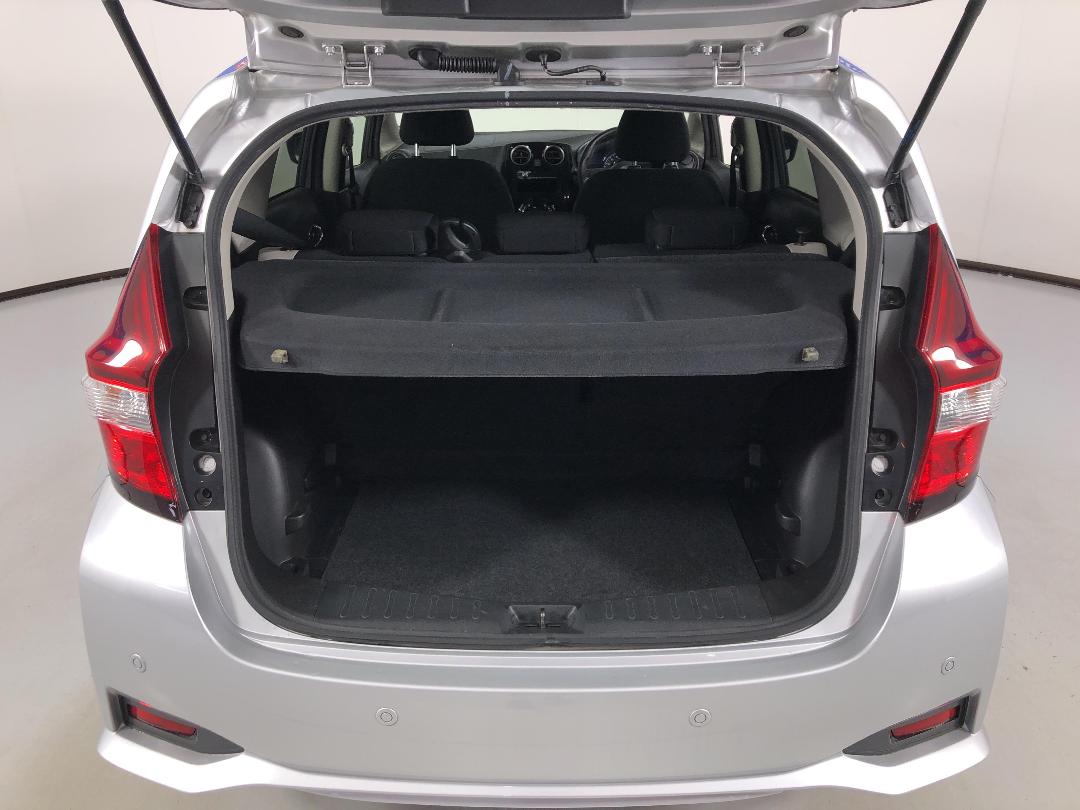 Photo '14' of Nissan Note