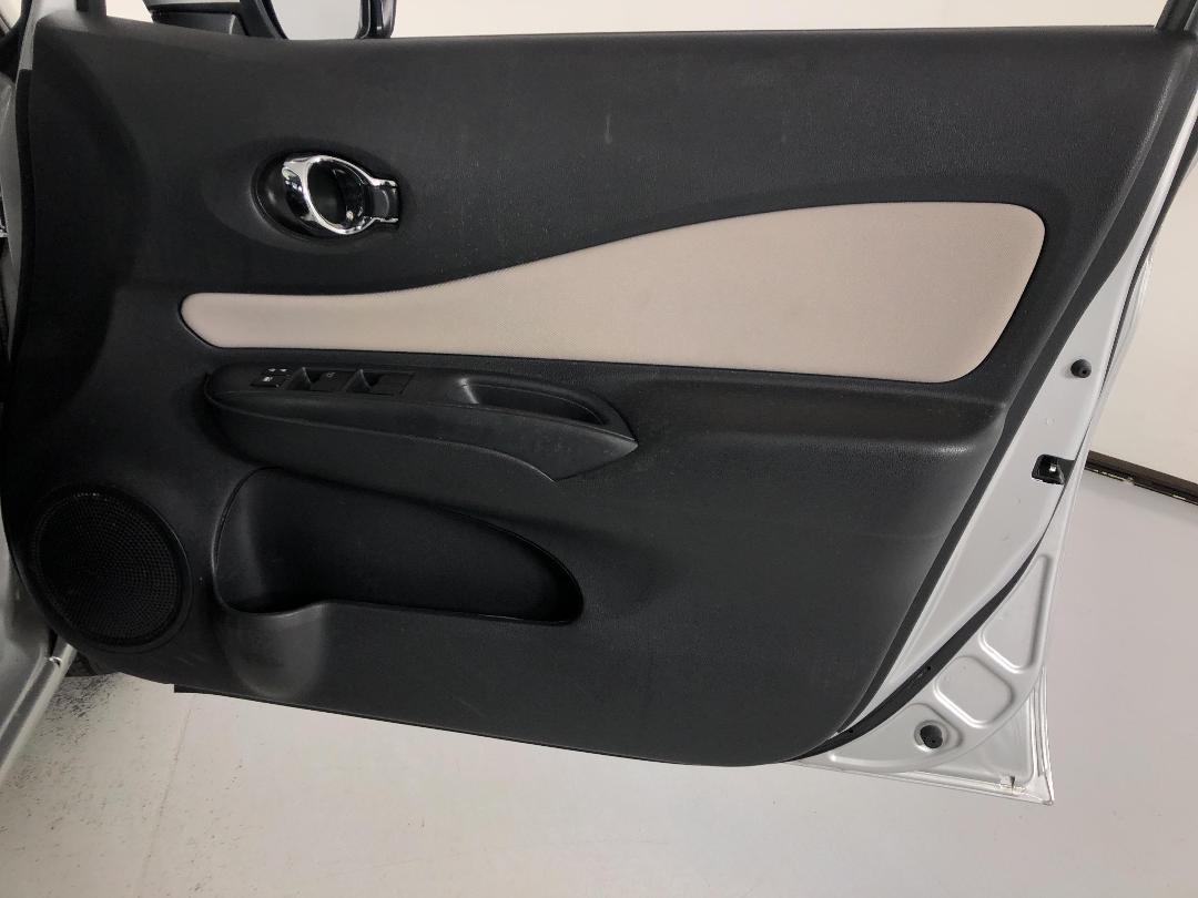 Photo '15' of Nissan Note