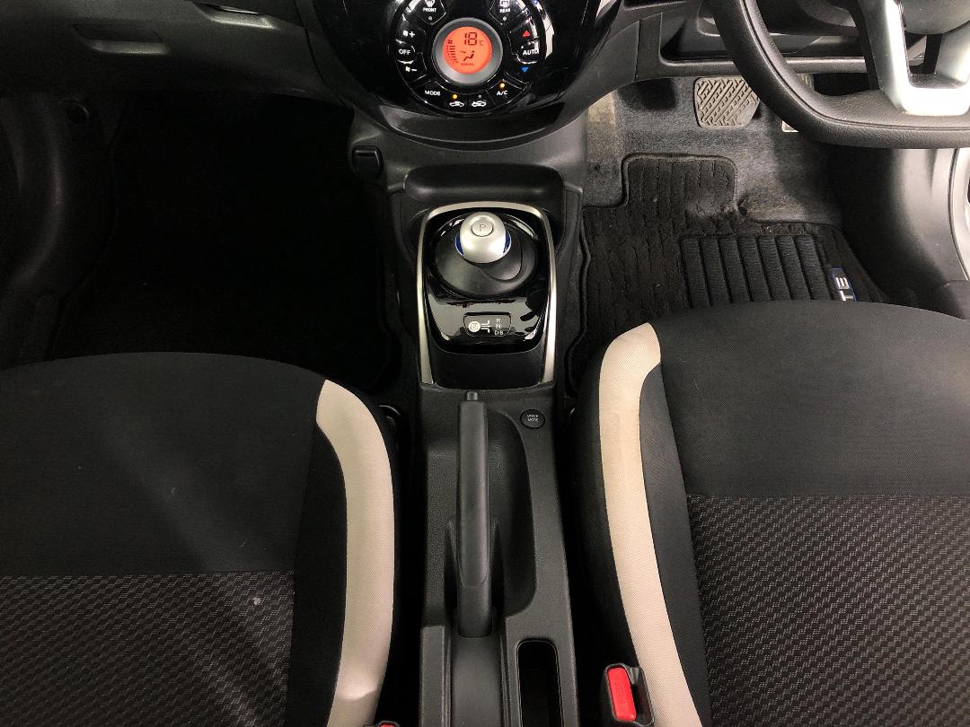 Photo '18' of Nissan Note