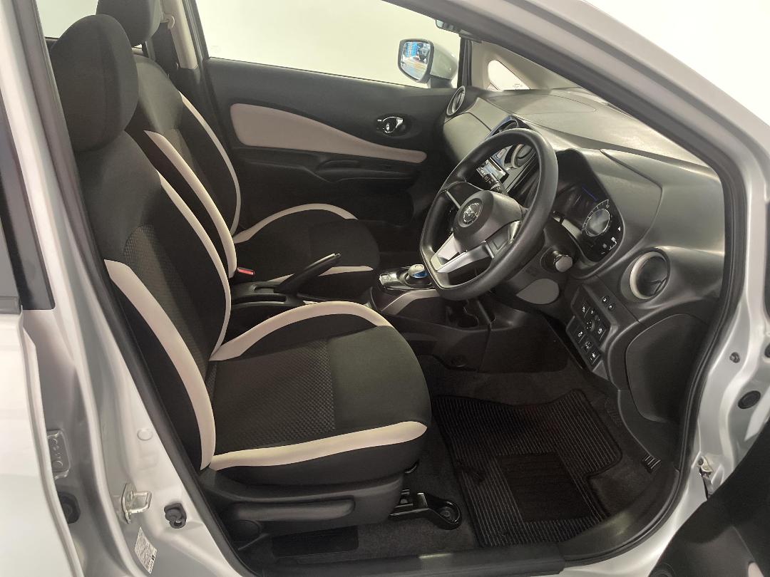 Photo '16' of Nissan Note