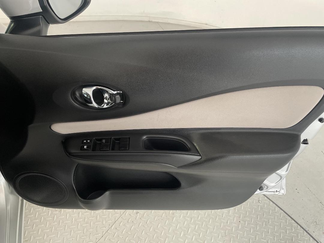 Photo '15' of Nissan Note