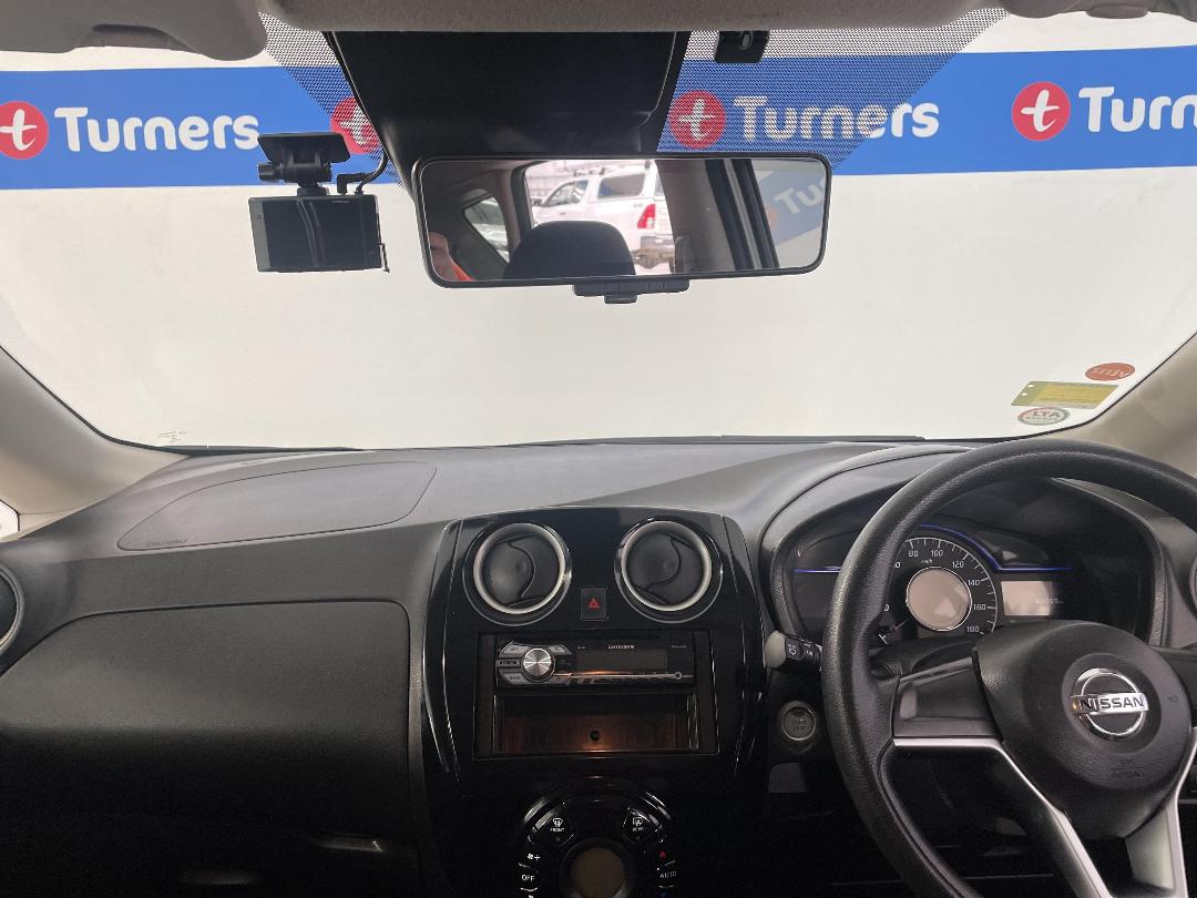 Photo '17' of Nissan Note