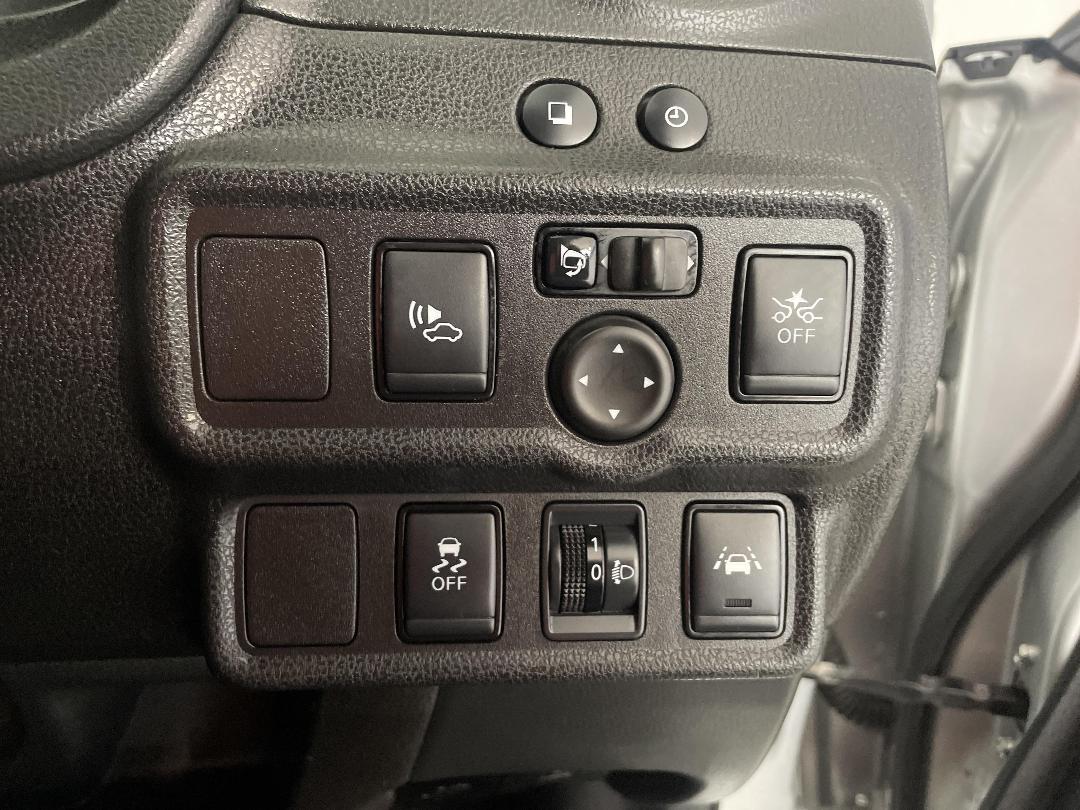 Photo '24' of Nissan Note